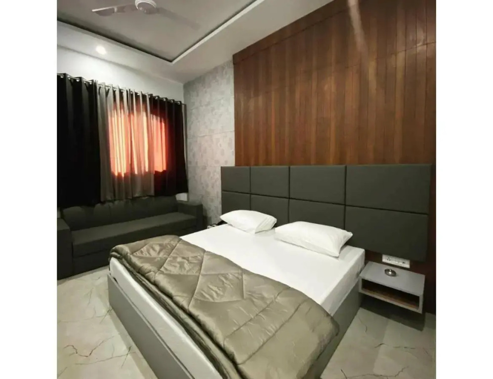 Goroomgo Prem Manor Roorkee