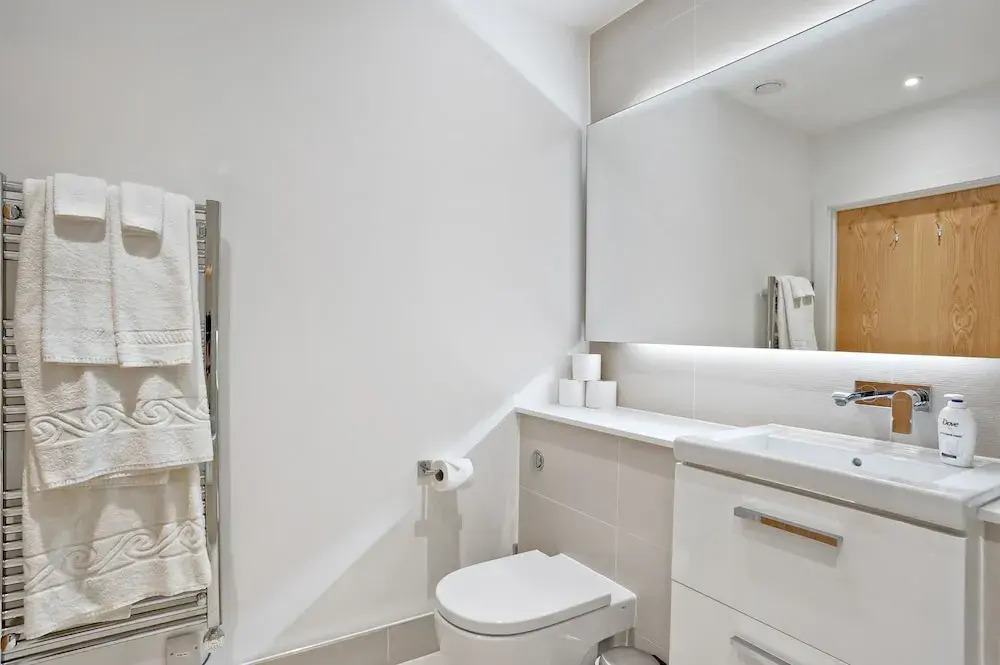 2 Bedroom Maida Vale Apartment With Patio