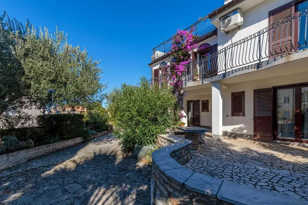 Guest House Jolanda