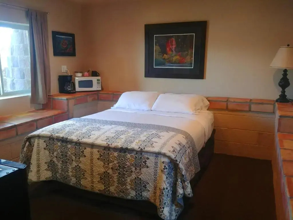 Lake Powell Motel & Apartments