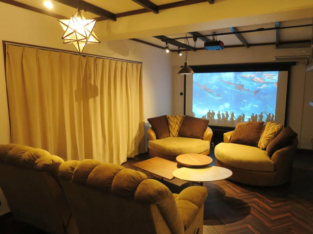 Cinema Resorts 1