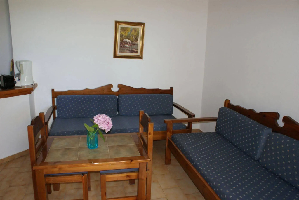 Sunny Suites