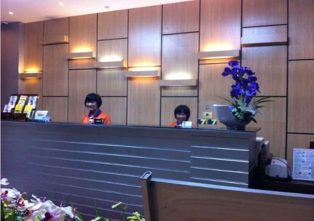 7 Days Inn Nanjing Road Pedestrian Street