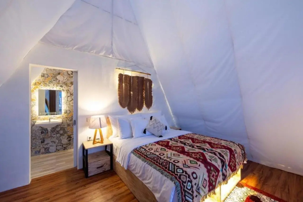 The Dewi Kintamani Luxury Glamping and Natural Hotspring