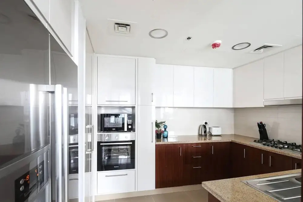 Spectacular 2BR in Beautiful Burj Vista!