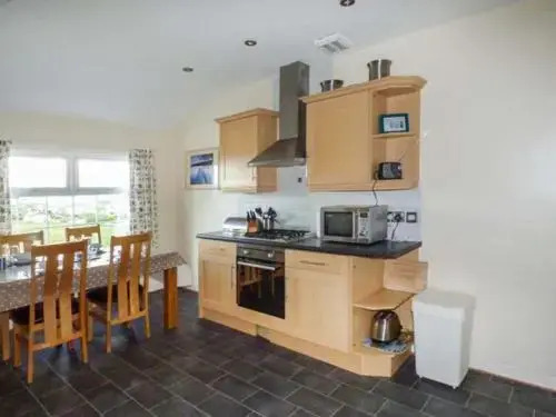Flat 11