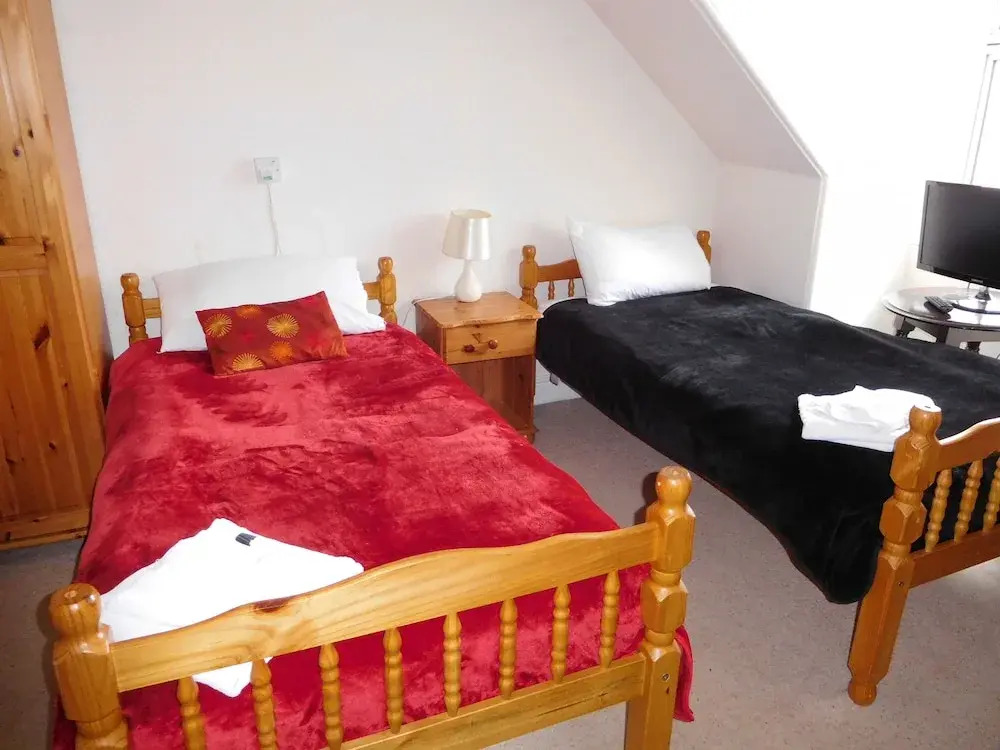 The Grapes Hotel