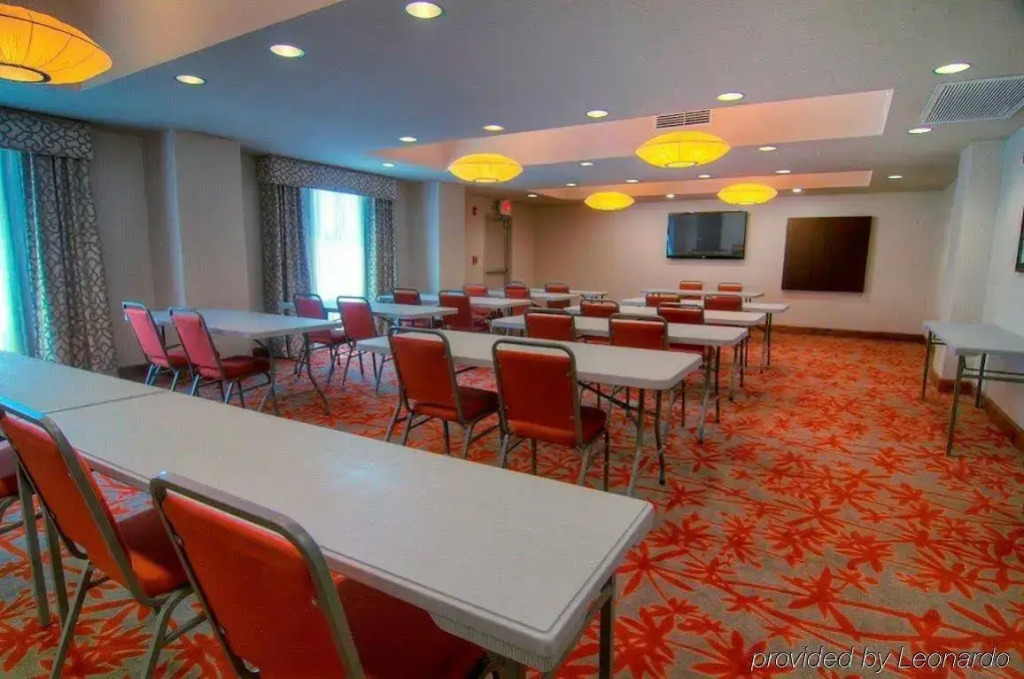 Holiday Inn Express Conway by IHG