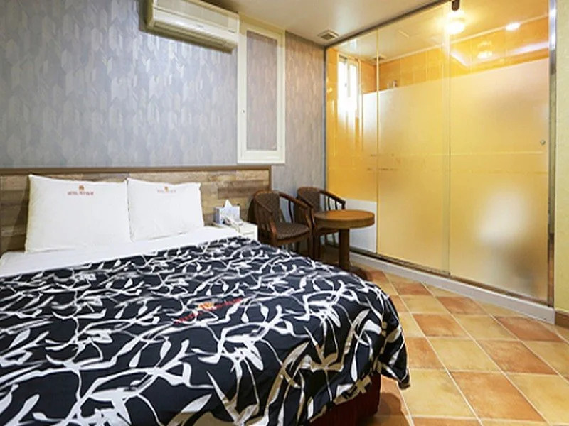 Neo Blue Motel