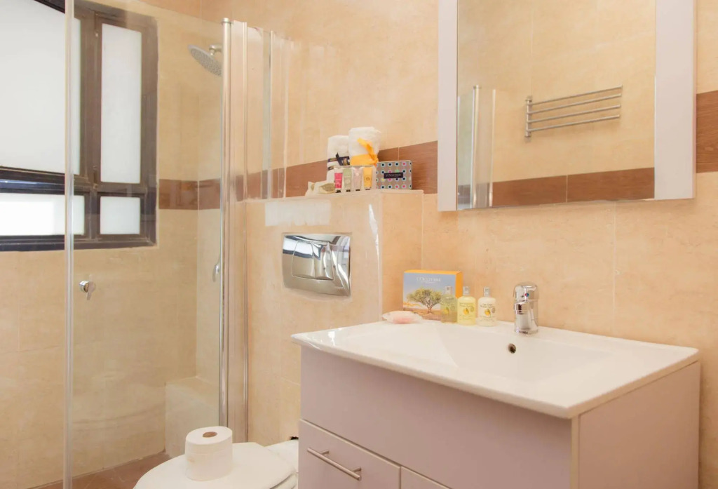 Shenkin Vilmar Apartments