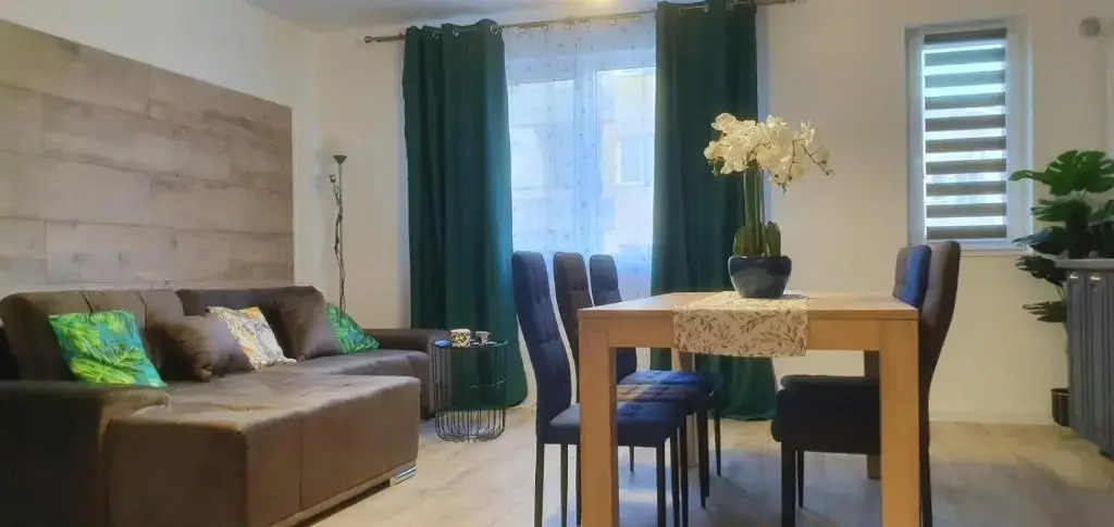 Viv Apartments 210