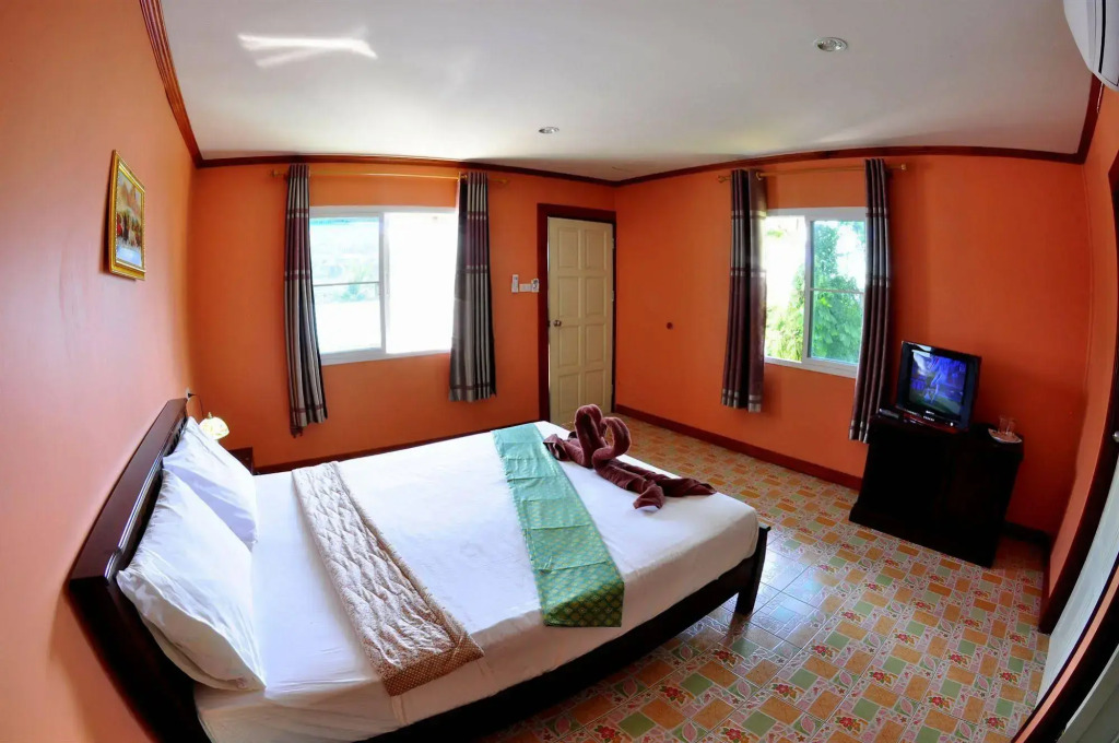 Phi Phi Sand Sea House