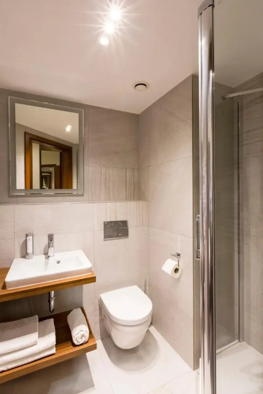 Ascot Premium Hotel