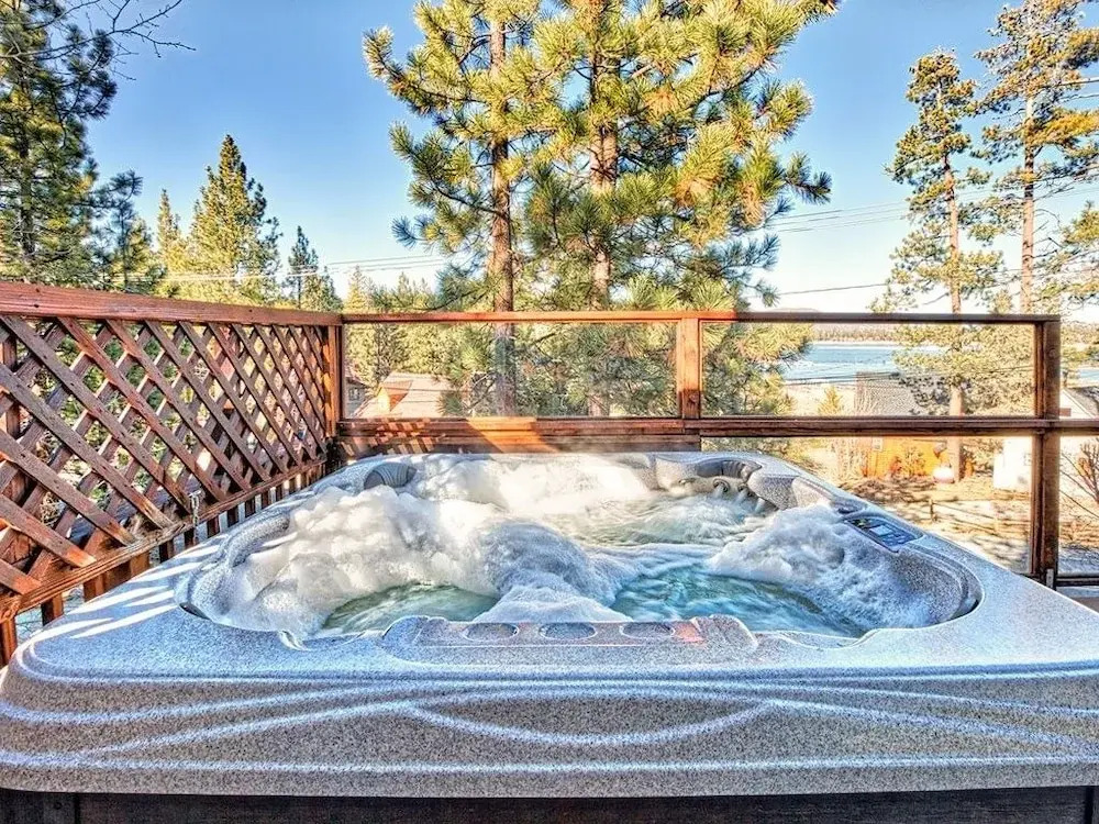 40289 Lakeview Home 4 Bedrooms 2 Bathrooms Home