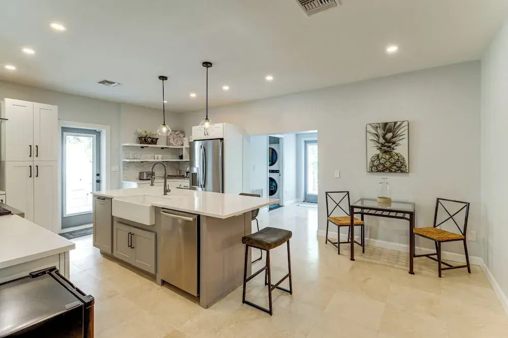 Walk to Wabasso Beach: Home w/ Hot Tub & Bikes