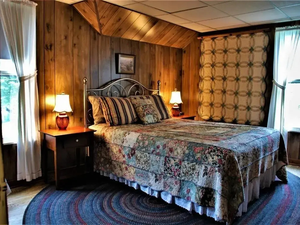 Apple Villa Cooperstown