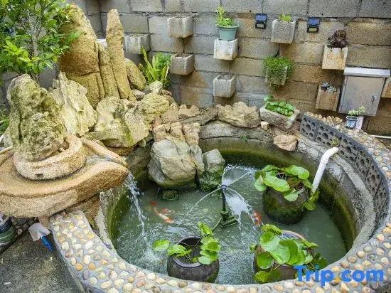 Zuohai Youshe Hotel