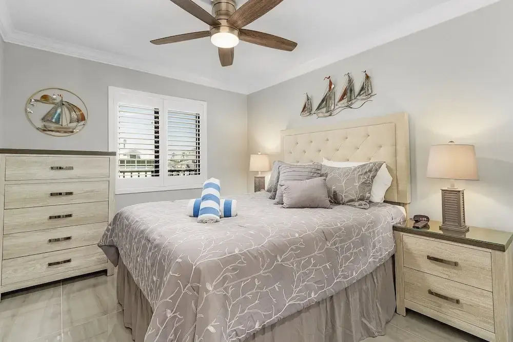 Seaside 108: Oceanview 2br/2ba Condo With Pool, Steps To Beach 2 Bedroom Condo