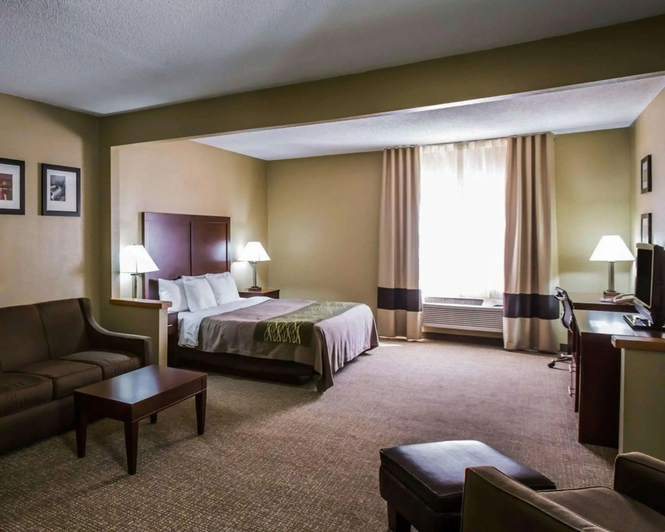 Comfort Inn Morris I-80