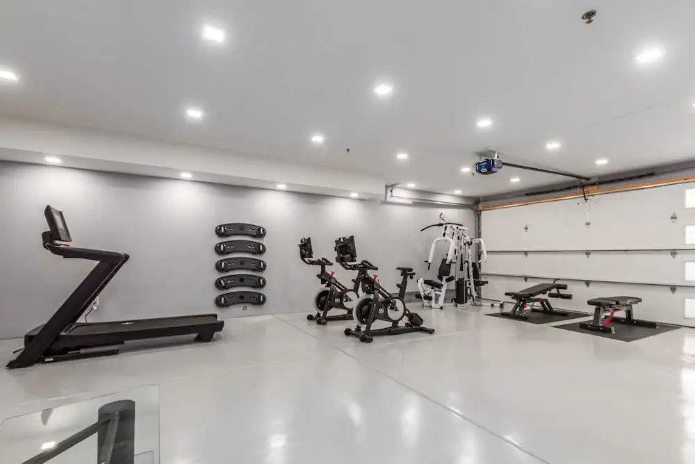 Old Town Studio Gym Biz Center Walk 2 Everything