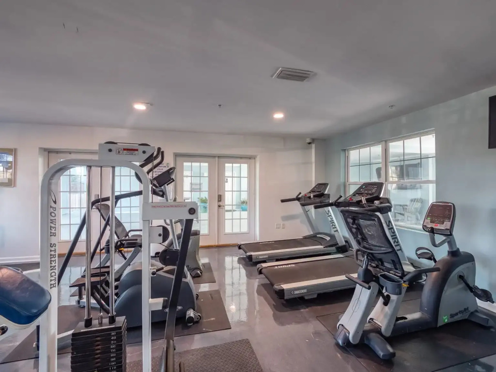 Luxury condo in the action of Orange Beach with pool and beach access