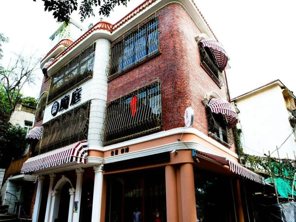 Xiamen Gulangyu Longshan Villa Cafe Hostel