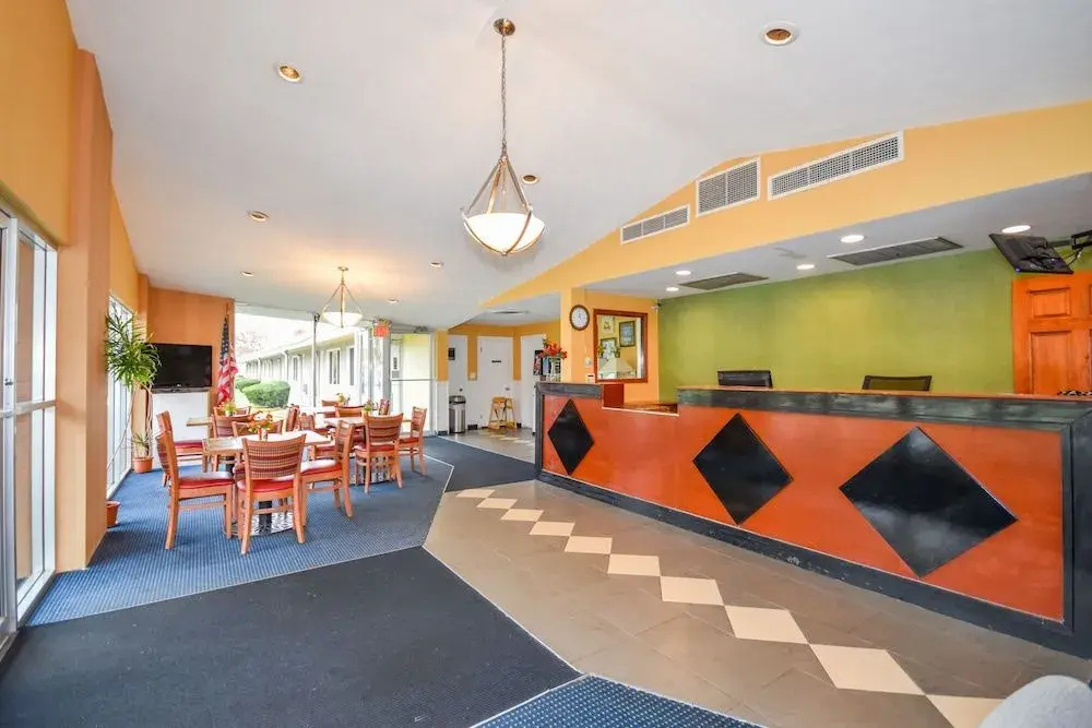 Monticello Inn- Framingham/ Boston