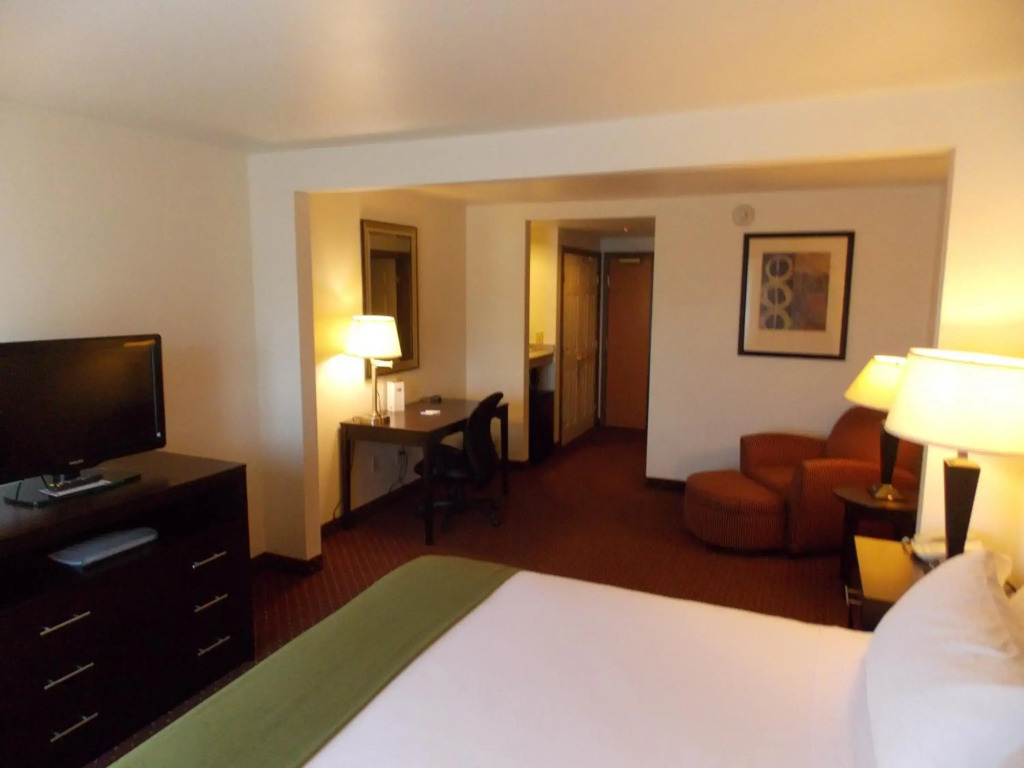 Holiday Inn Express Syracuse-Fairgrounds by IHG