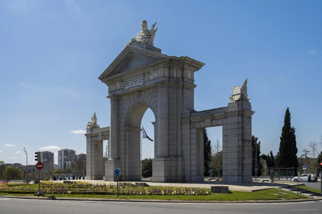 Palacio Real M (Csv40)