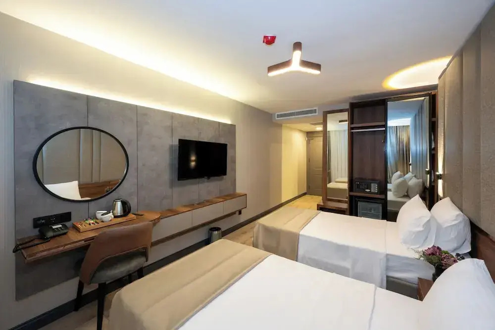 Vess Hotel