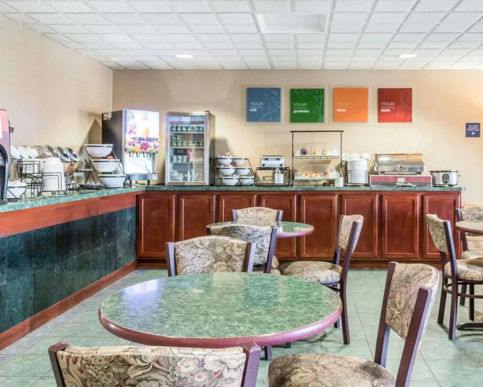 Comfort Inn & Suites Maumee - Toledo I80-90