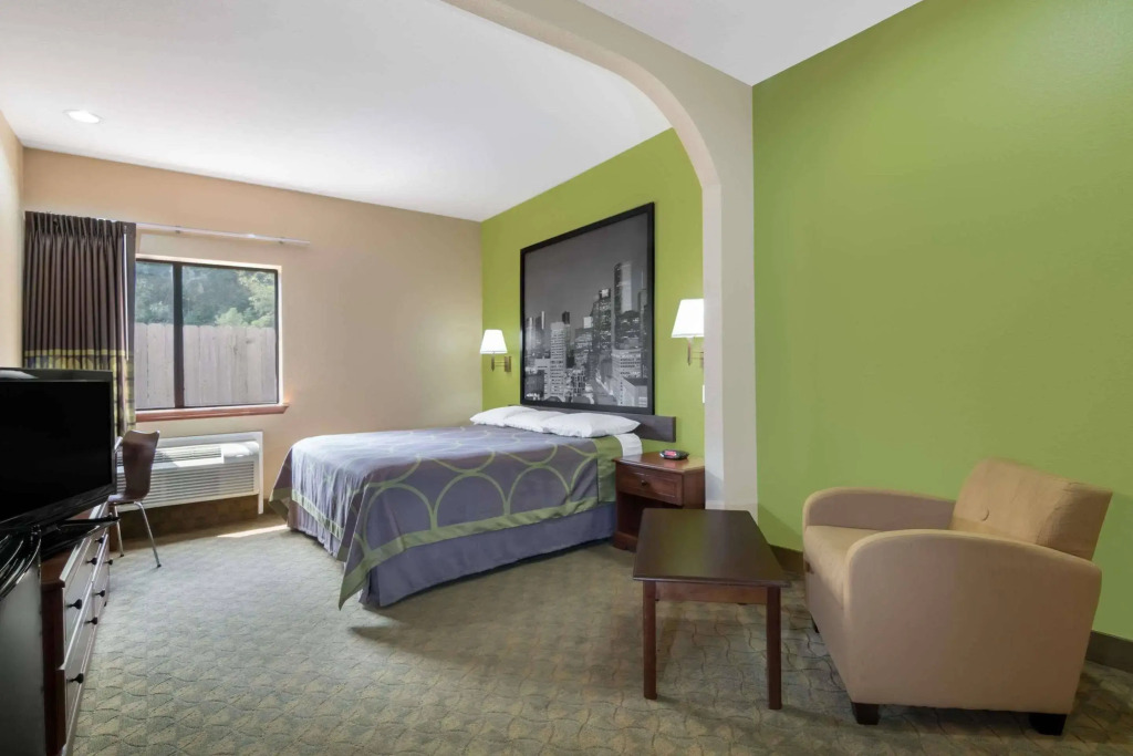 Red Lion Inn & Suites IAH Airport East