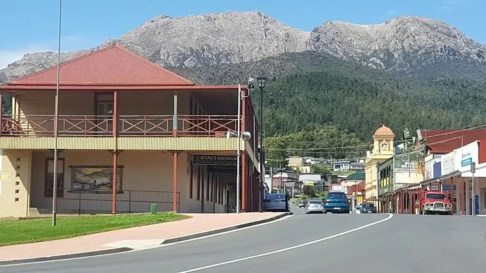 Mt Lyell Motor Inn - By Orangepete