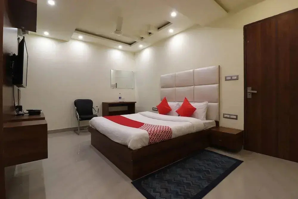 Comfort Inn by OYO Rooms