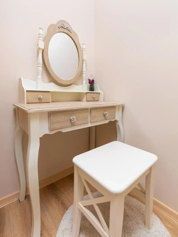 Bright & Cozy 1BD Flat with a Charming Terrace