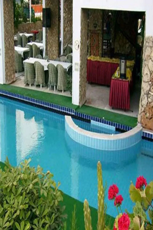 Temple Hotel
