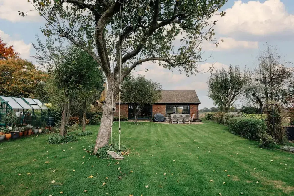 The Hayfield - From 500 Per Night