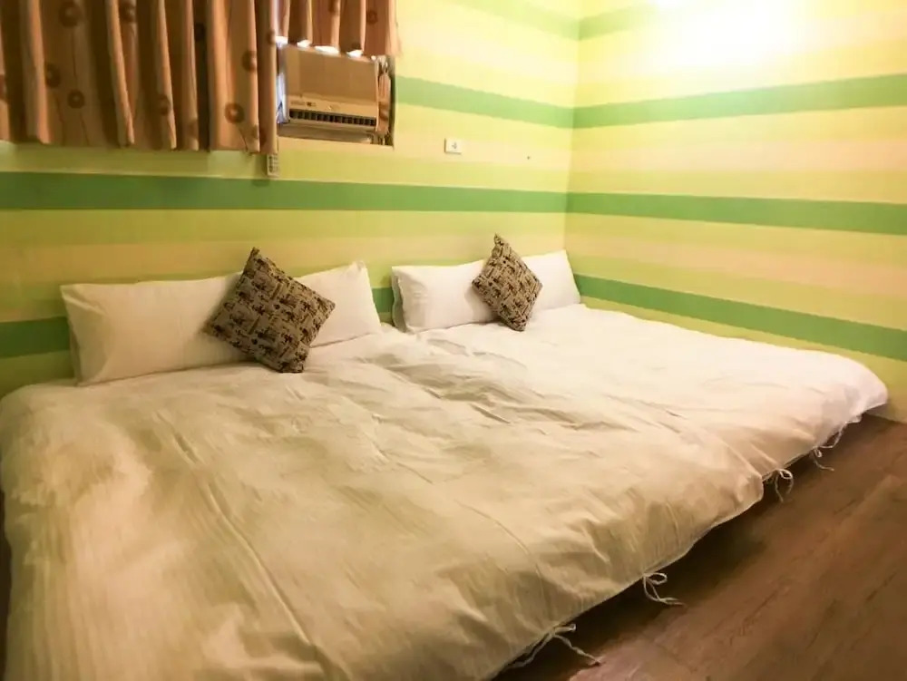 FC Holiday Inn