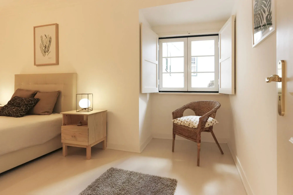 Alfama Cozy Studios by Get Your Stay