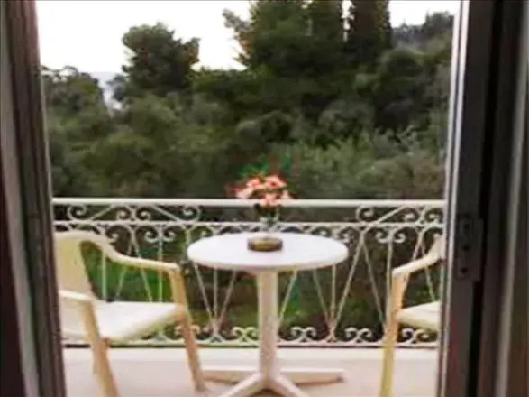Alexandros Apartments & Studios