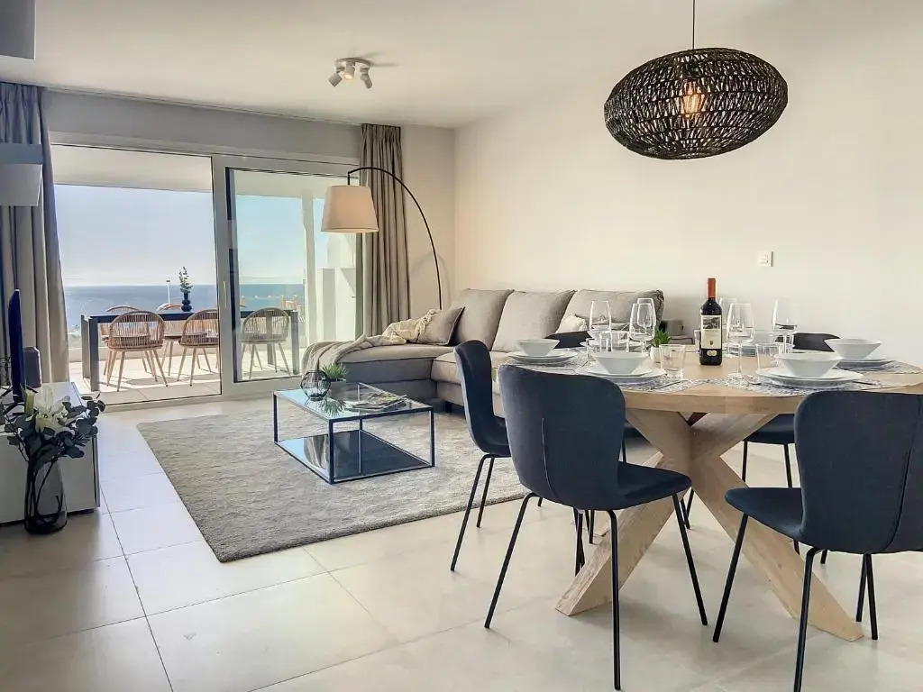 Via Celere 2331 Luxury Sea View Apartment