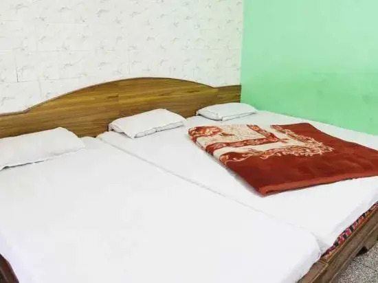 Hotel Ahuja