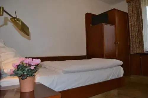 Top Hotel Garni, Modus Hotelbetriebe GmbH