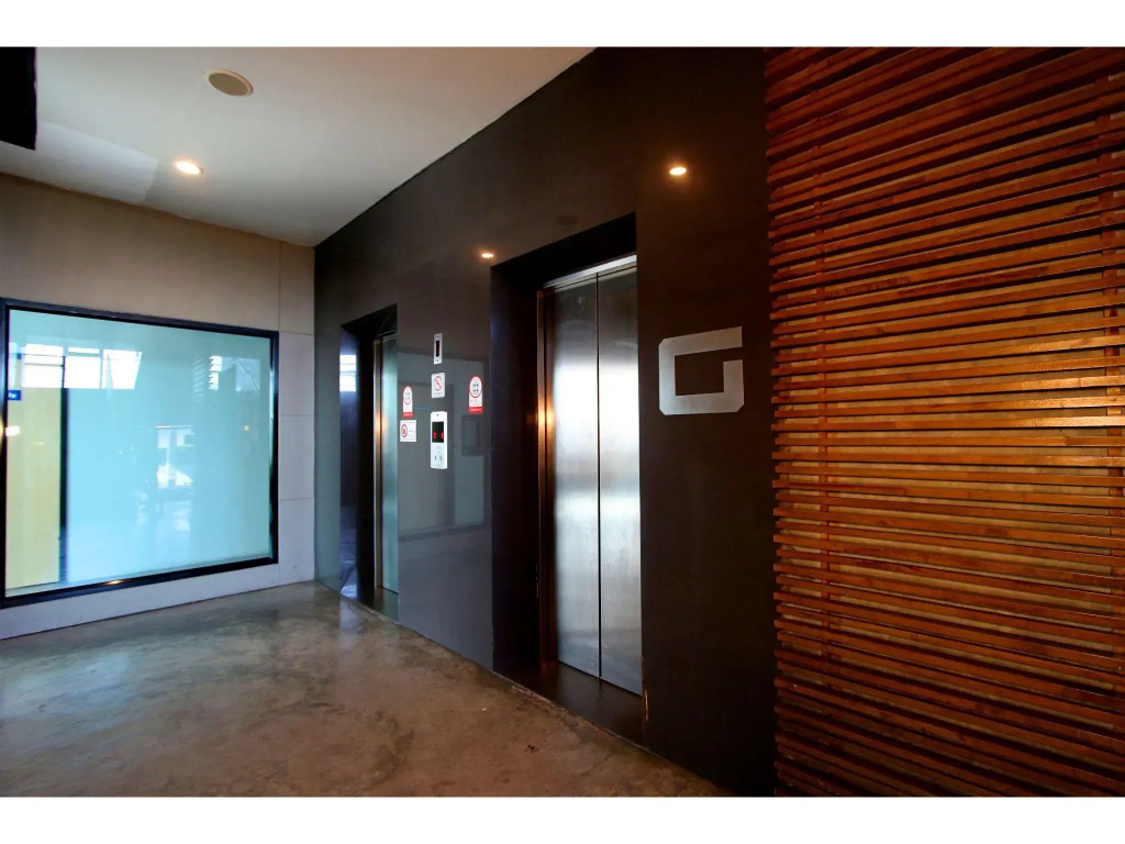 Royal King Suite