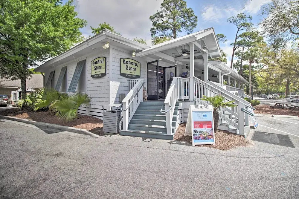 5 Pools: Pet-friendly Palmetto Dunes Condo!