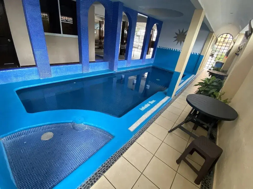 Hotel Mariposa