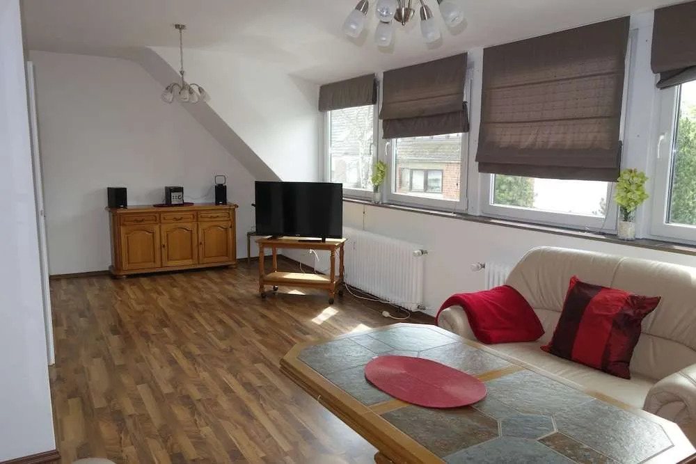 Tolstov-Aparthotels Generous 3 Room Apartment