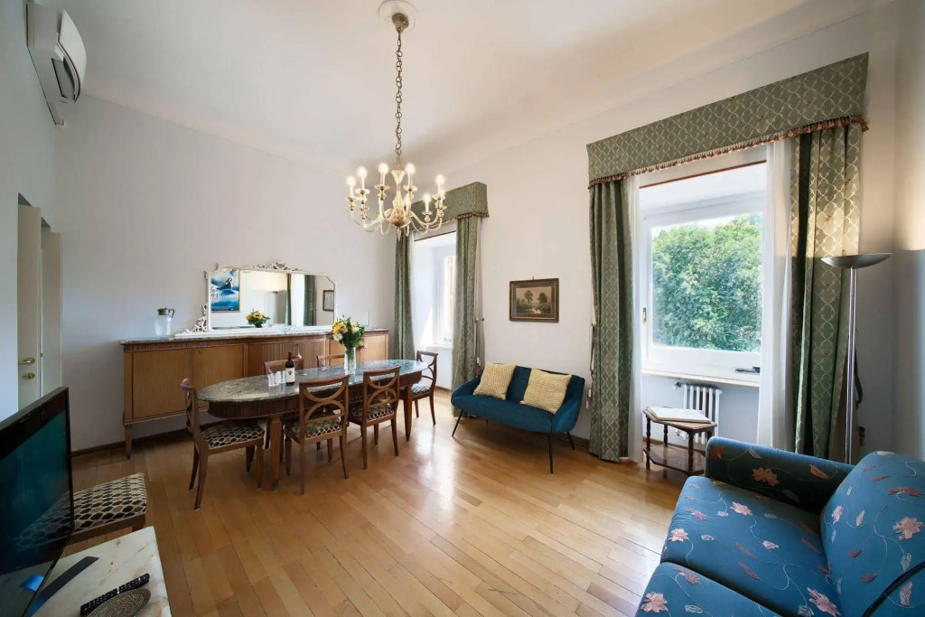 Rome Unique Spanish Steps Apartments