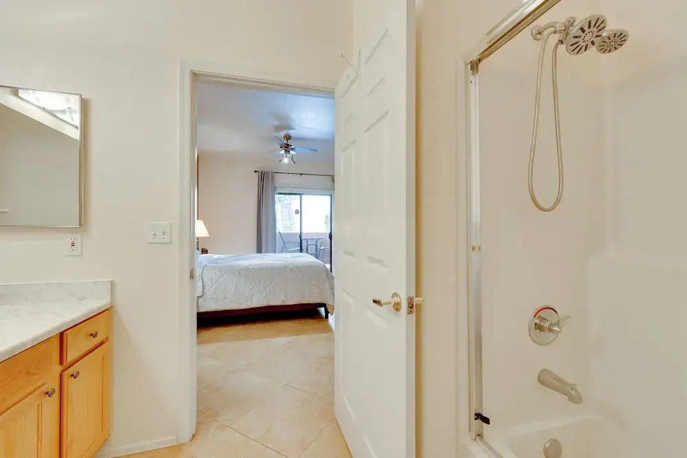 Communal Pool: Sunny First-floor Condo in Phoenix