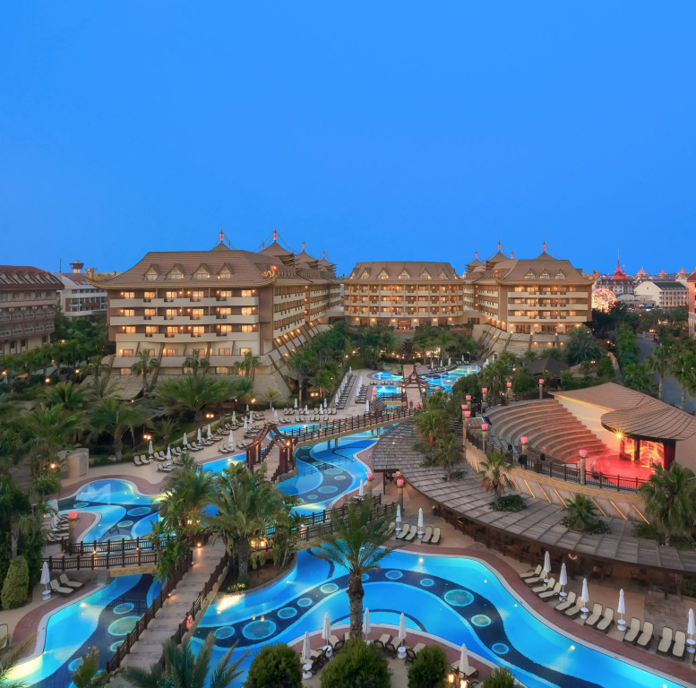 Royal Dragon Hotel